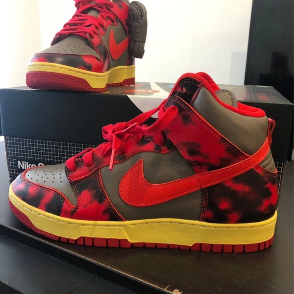 Nike Dunk 1985 Red Acid Wash